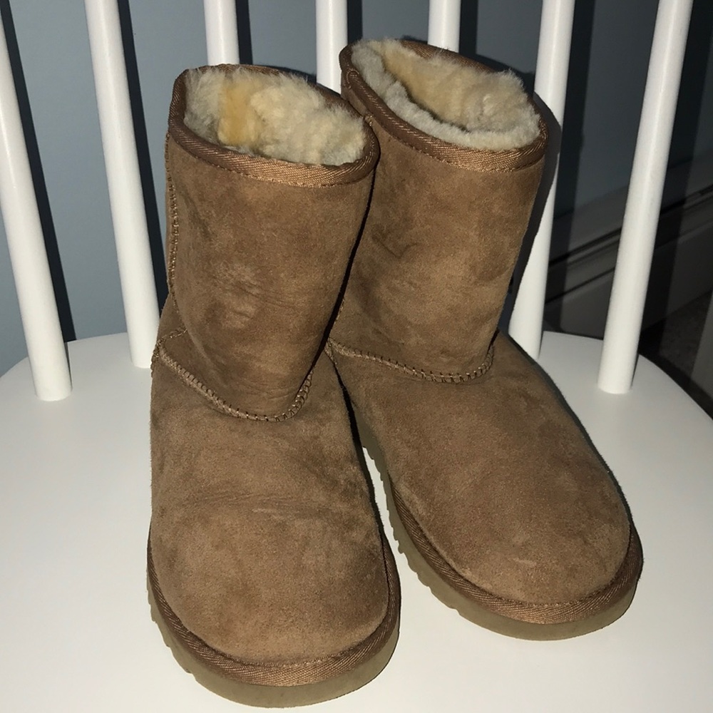 Kids Classic Chestnut Ugg Boots